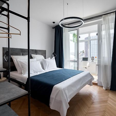 Central Aesthetic Apartment Bucureşti Exterior foto